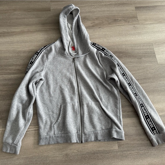 Sweater bundle - Picture 2 of 6